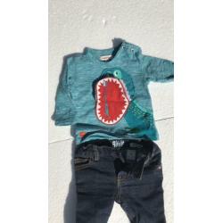 Super leuk dino shirt met broek