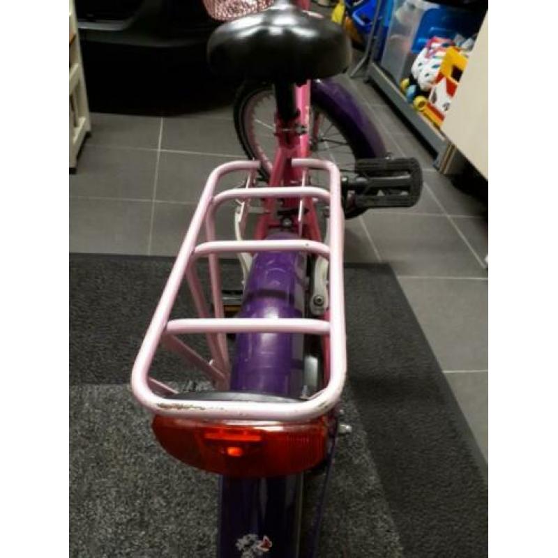 Loekie meisjesfiets 18 inch