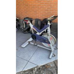 Fitness fiets voor sportschool thuis