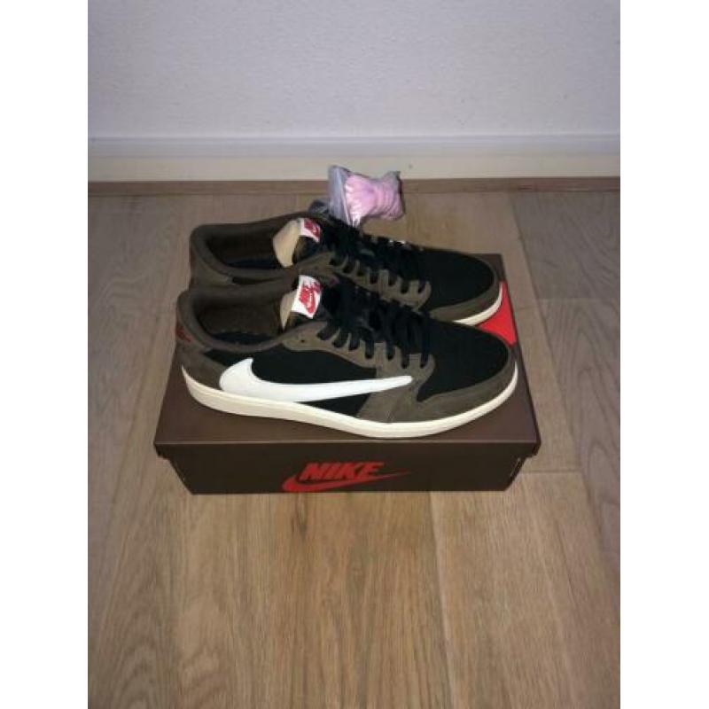 Nike Travis Scott Jordan Low 44