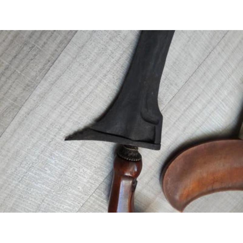 Keris kris van Java Solo Soerakarta klewang Mandau