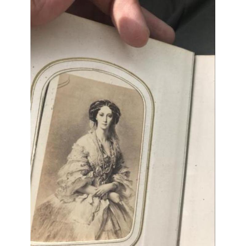Antiek foto album met clomplet colectie uit laat 1800