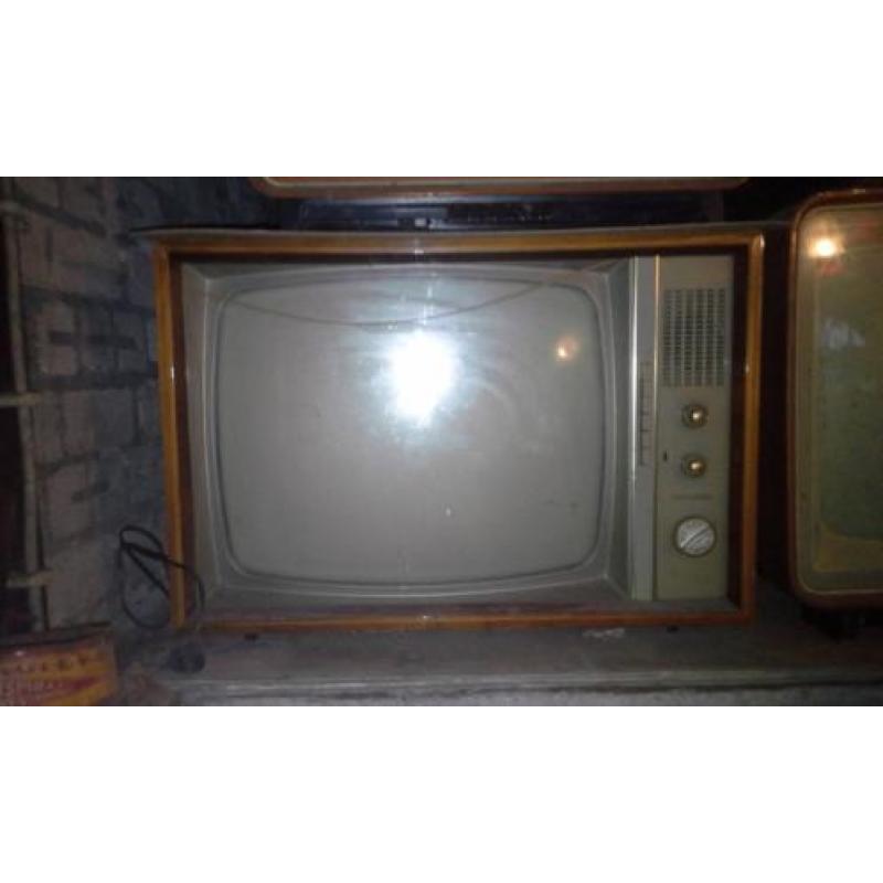 tv's