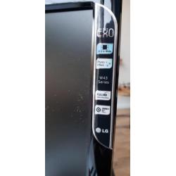 Als nieuw , LG Flatron W2243S