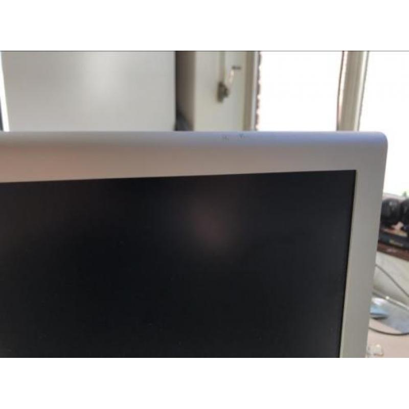 Apple Cinema Display 20 inch