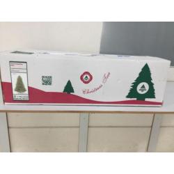 Kunststof Kerstboom van 215 cm met versieringen