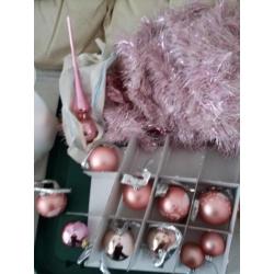 Kerstballen in 1 koop 12.50 goud en roze