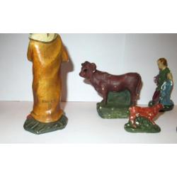 Set van acht oude gipsen kerst figuurtjes.