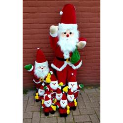Kerstmannen met muziek#bloemenwinkel#bloemenkiosk