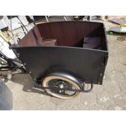 E- bakfiets, zo goed als nieuw