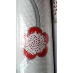 Te koop 3 rollen vinyl behang met print