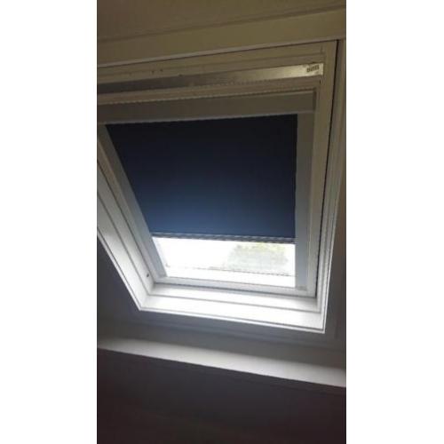 Velux verduisterend rolgordijn Ggl 304