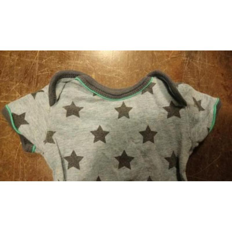 2 rompers hema 50/56