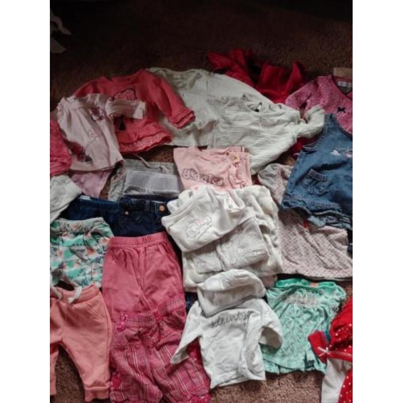 Pakket meisjes baby kleding! Maat 50 en 56