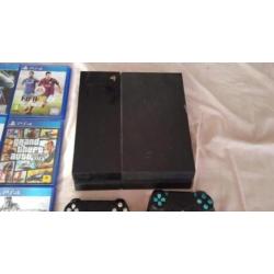 PlayStation 4 + heel veel spellen & toebehoren