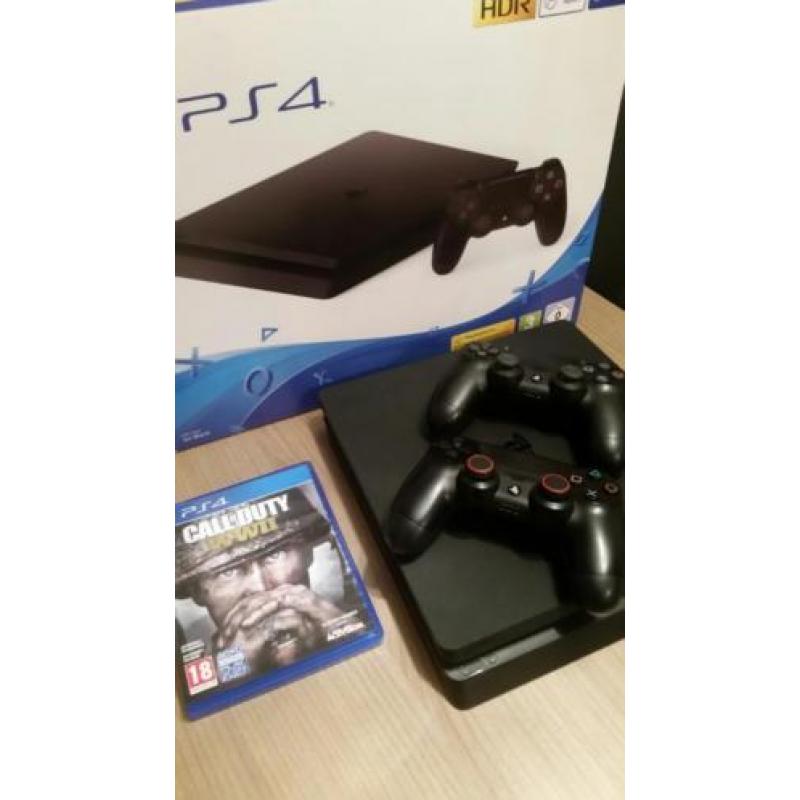 PS4 Slim met 2 Controllers Fortnite & COD WWII
