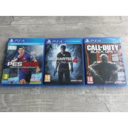 PS4 Slim 1TB met 2 controllers, 3 games en extra accessoirs