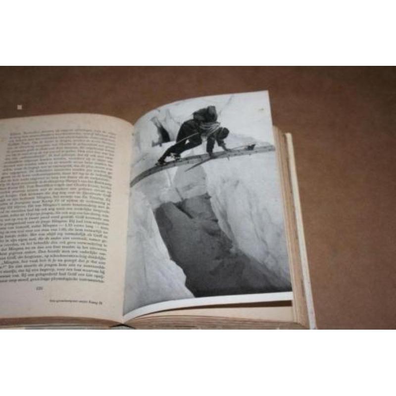 Boek - De beklimming v/d Mount Everest - John Hunt 1953 !!