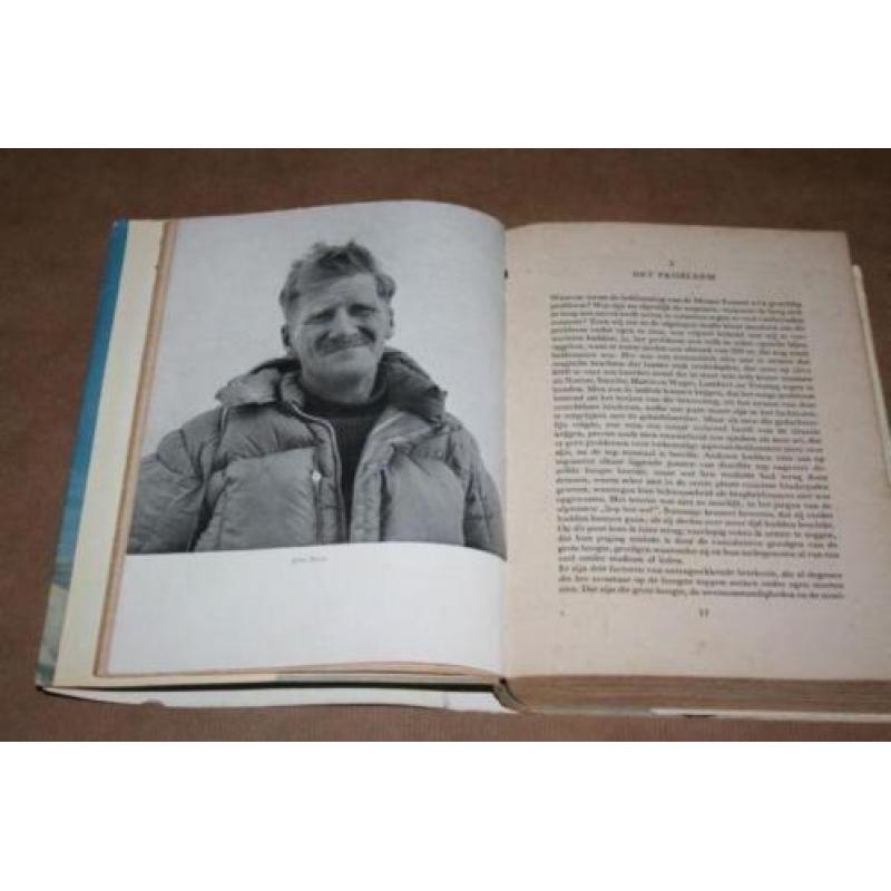 Boek - De beklimming v/d Mount Everest - John Hunt 1953 !!