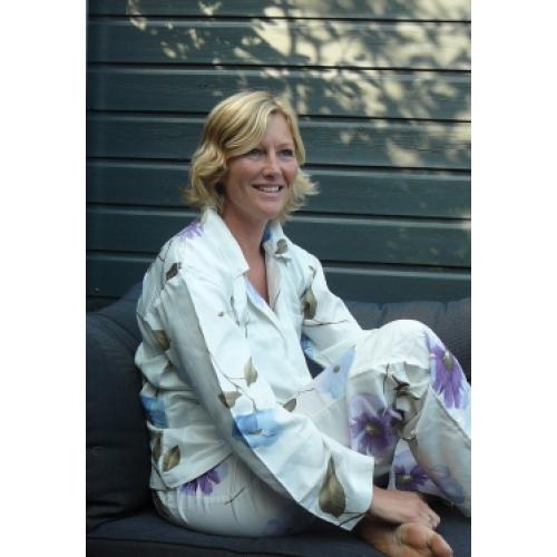 Blue/purple flower pyjama - M